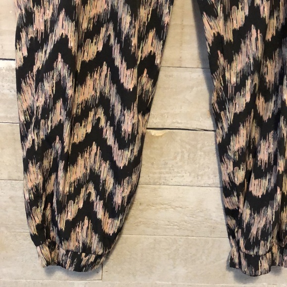 American Eagle chevron harem pants - Picture 2 of 5